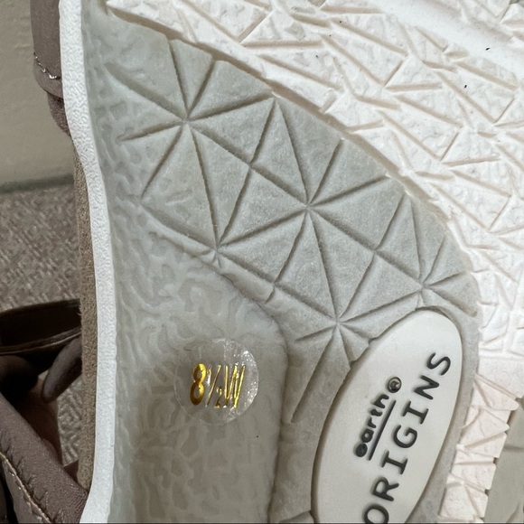 Earth Origins Skylar Womens Sandal Light Pink US Sz 8.5 Lightweight Casual EUC - Picture 6 of 8